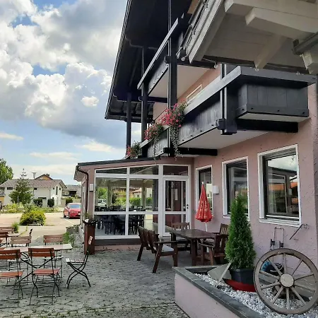 Dorfwirt Hotel *